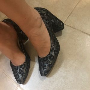 ❗️Beautiful Cole Haan heels❗️👠